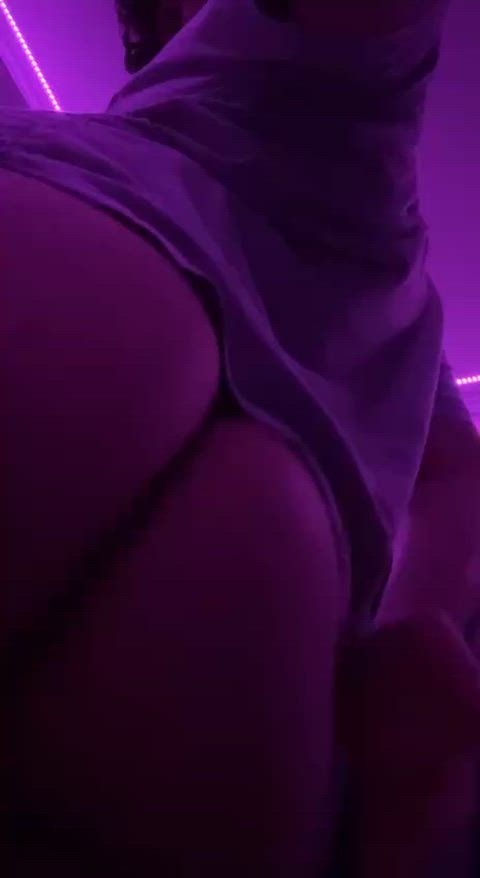 [19] ngl my smoot ass needs your face