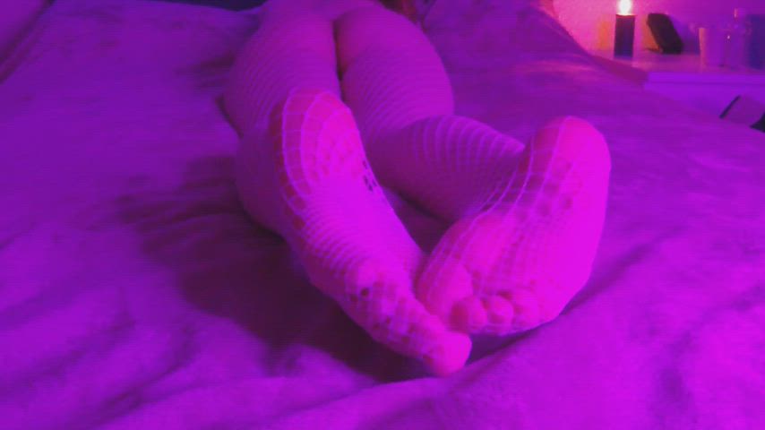 I heard you liked your feet giftwrapped?