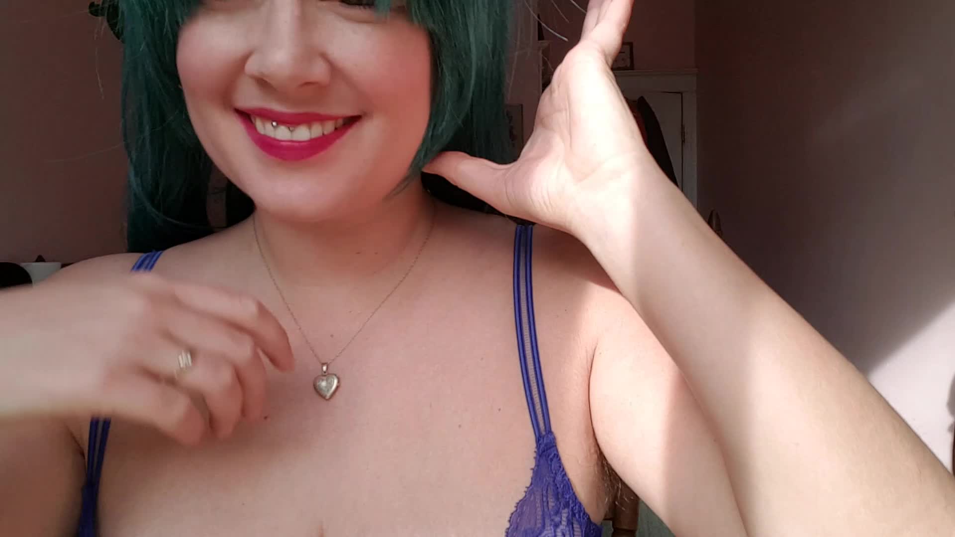 Order a custom tonight, and get it by tomorrow night! Roleplay, femdom, vanilla - I am a pro at creating kinky storylines based on your interests! 10% off tonight only!! Sound on to hear my voice! Or sign up to my fanclub to hear some pre recorded audios!