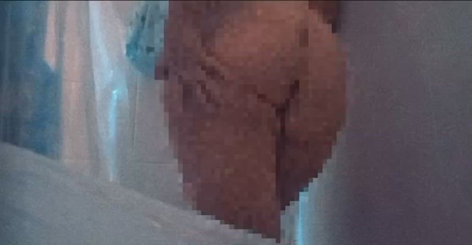 Oh no I’m glitching!