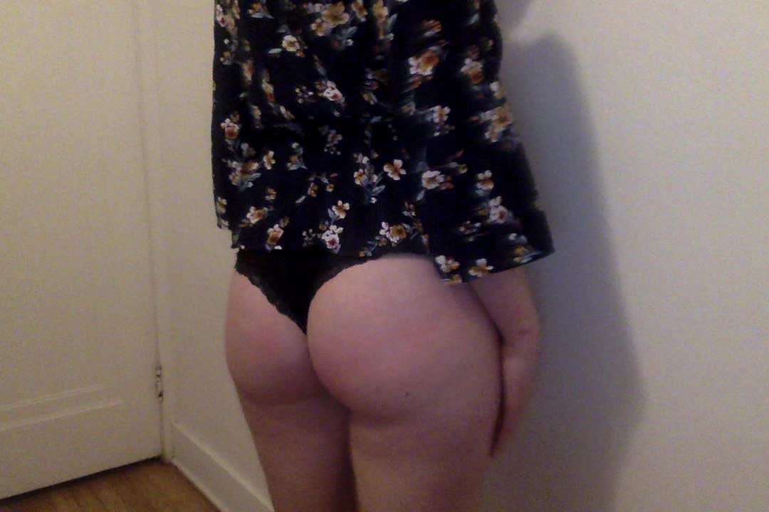 home rom work 🍑😘