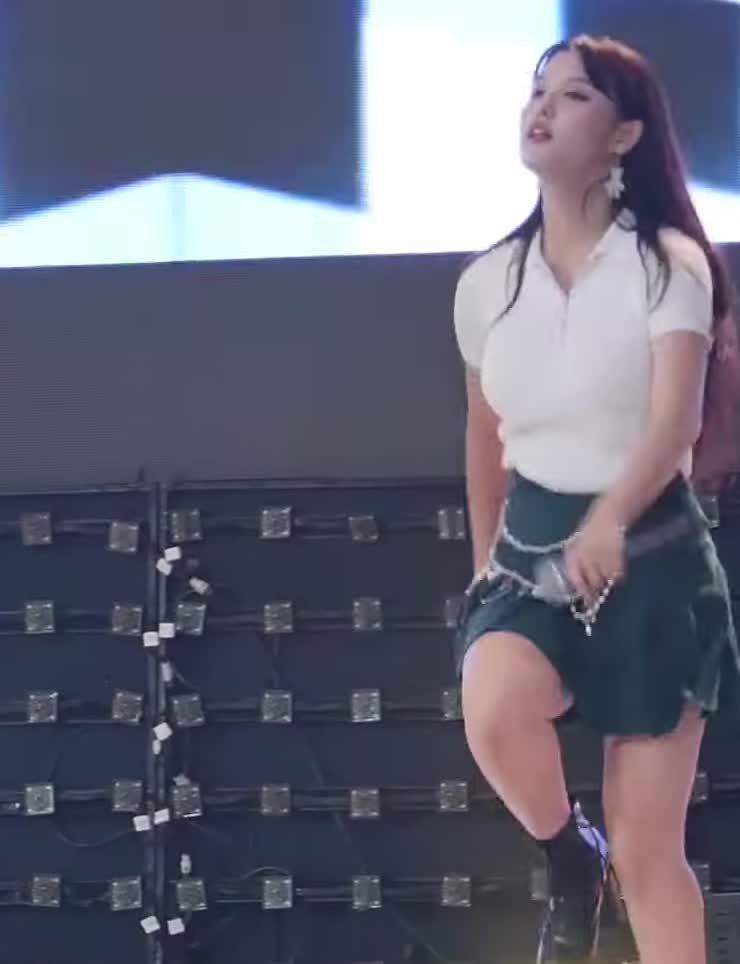 Momoland - Ahin