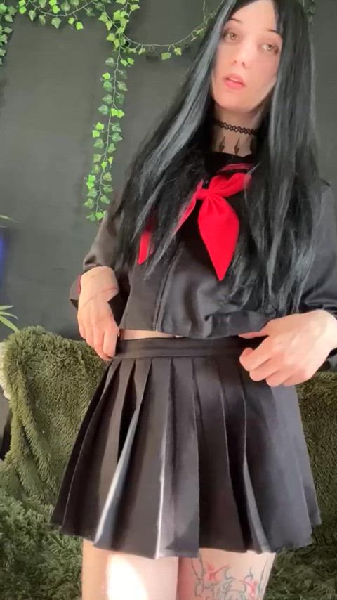 Is my outfit feminine today?