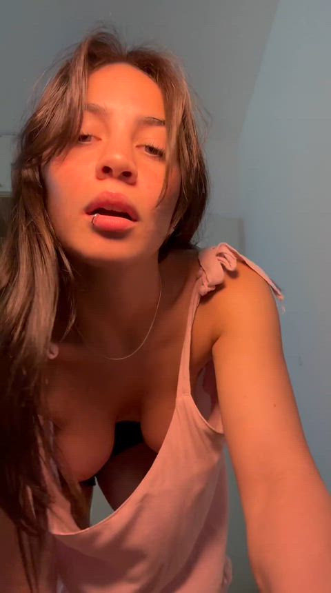 Letting them braless