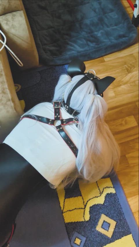 After all the training, Frieren settled into her new role. She had warmth, comfort and care… even her own little bed to curl up in. And little by little, she began to like the strange suit that kept her crawling on elbows and knees