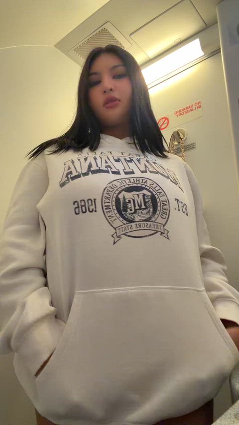 what would you do if you’re in the same flight as me?