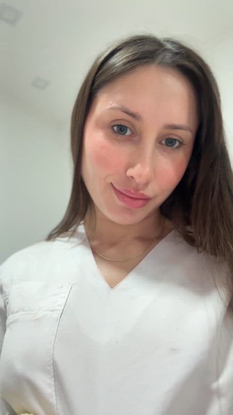 Do you prefer your nurse treat you without clothes