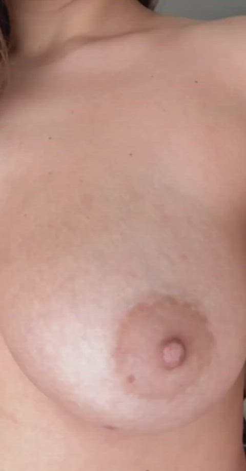[r/breastsucking] Hot latinas