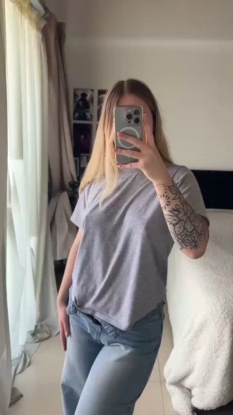 19F [F4M] Wanna suck my titties and bite my nipples?