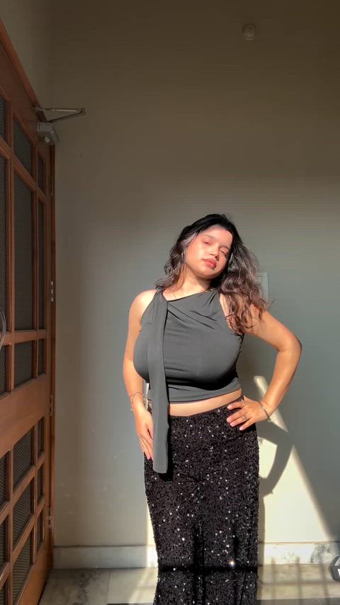 Do you like busty Asian ?