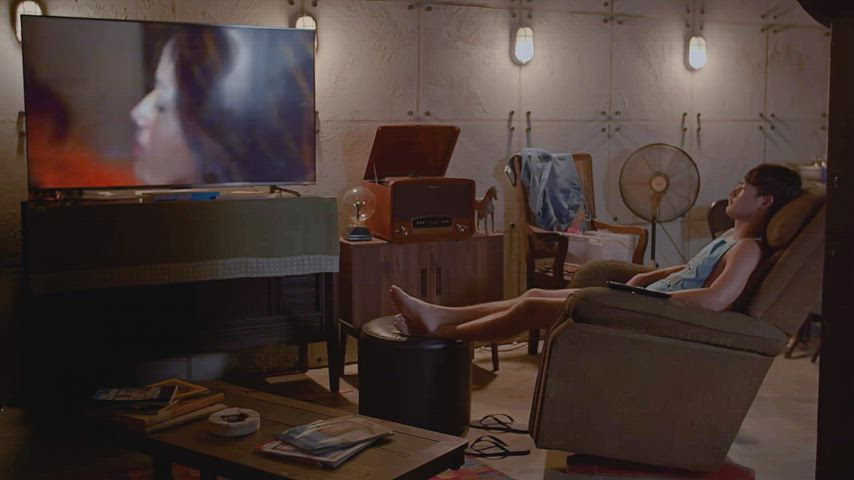 Ella V in Boso 2005. Via from the show "L" 2022