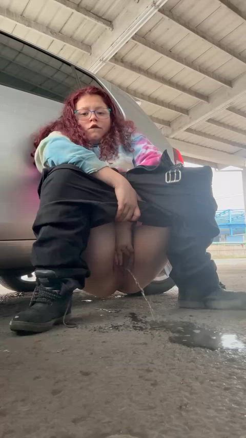 Would you want daily snaps of me peeing?