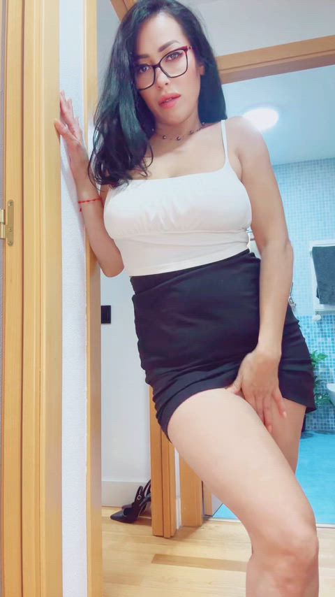 Average mom of 2 by day, x rated mom by night lol