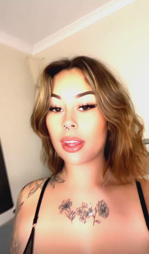 I'm good at teasing... wait till' I get at the bed 😈 Link at the comment 😘