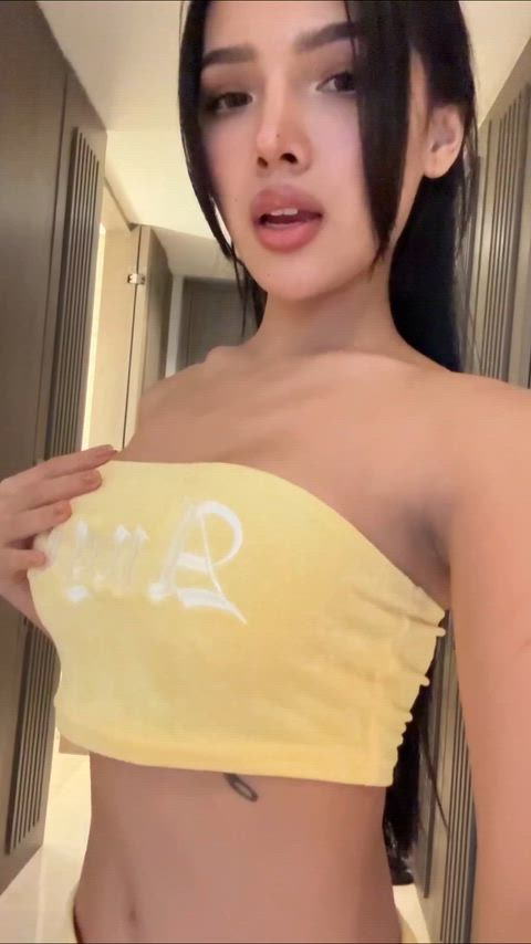 Soft rice cake designed to indulge your appetite