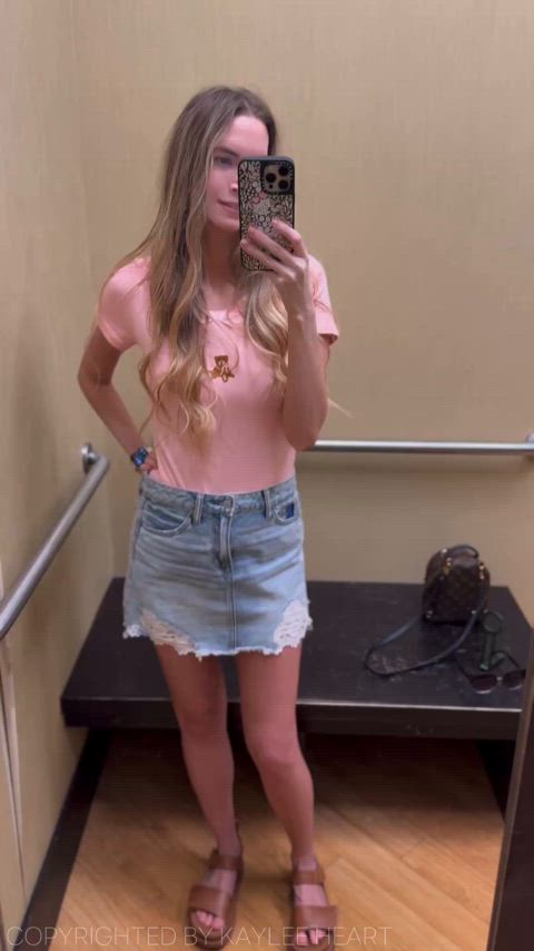 Messy Public Outing 👀