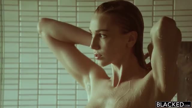 Kendra Sunderland was amazing in this gangbang