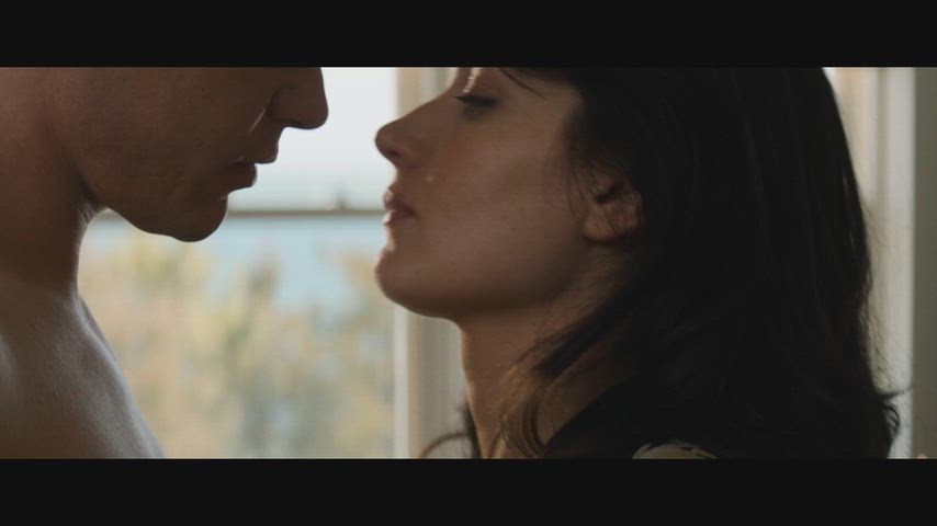 Eve Hewson - The Perfect Couple S01E01 (2024)