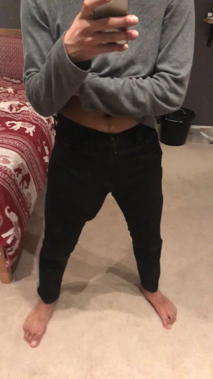 Craving an anal slut to ruin.