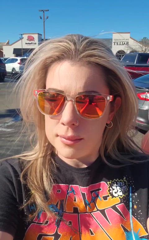 3rd flash of the day out shopping