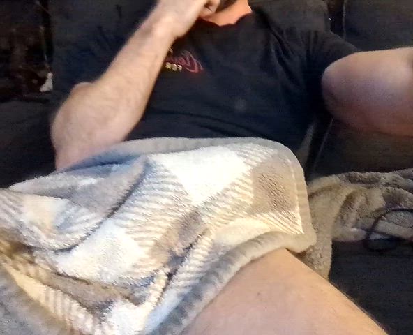 It's hiding under the blanket, can you spot where?