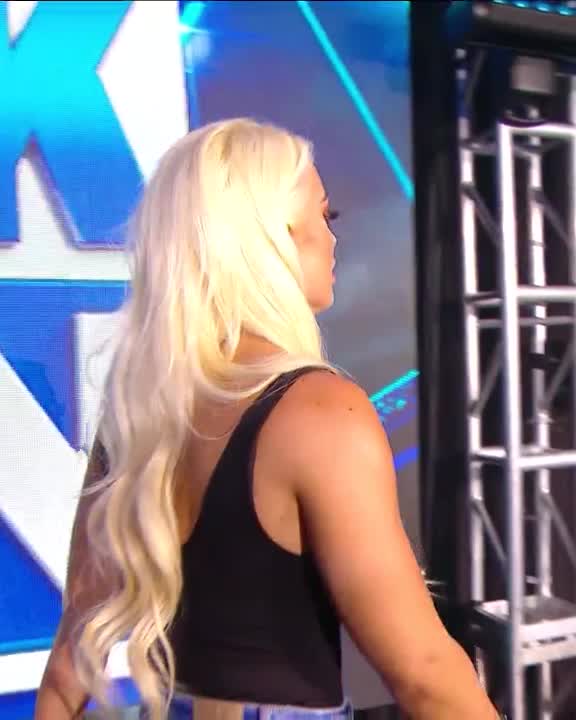 Mandy's ass