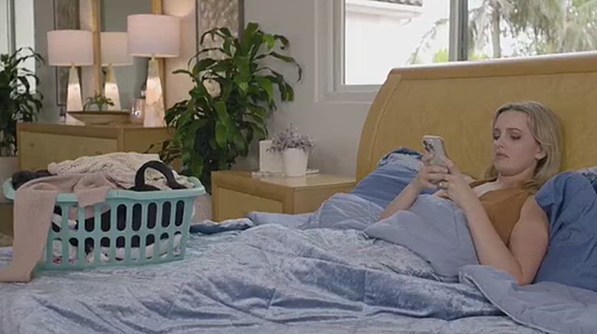 Free-Used To It Ariel Demure & Nicole Vaunt Transfixed