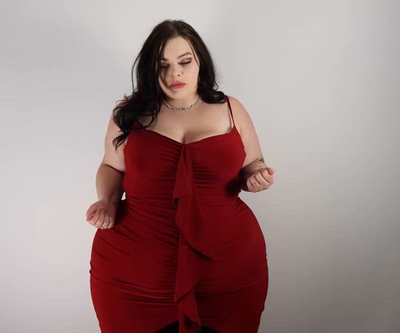 watch out for the thick queen 😘