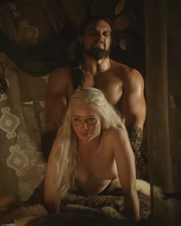 Emilia Clarke's legendary scene is so much better in slowmotion