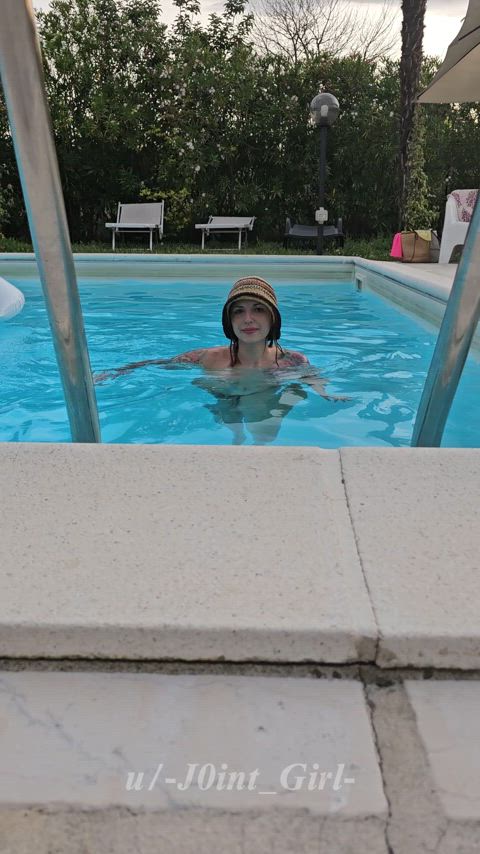 I'm wearing my invisible bikini, hope you like it