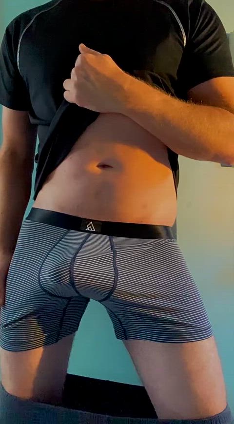 (30) Curious Stripped Saturday Bulge