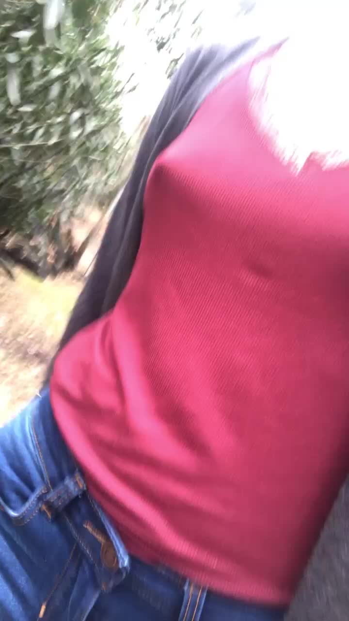 Morning walk at the park 😏
