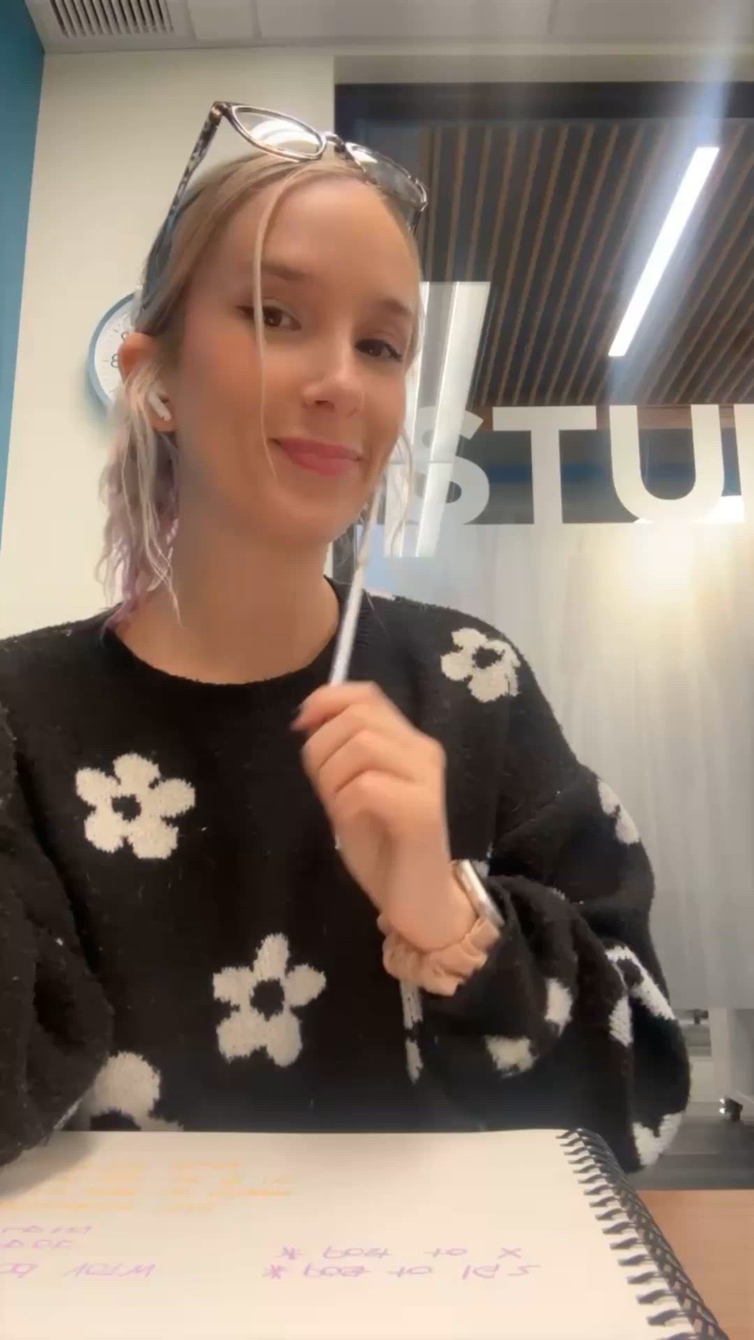 GIF thumbnail