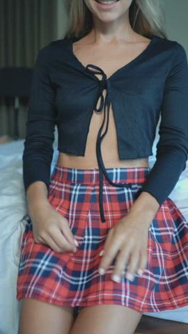 Cute things come in small sizes.