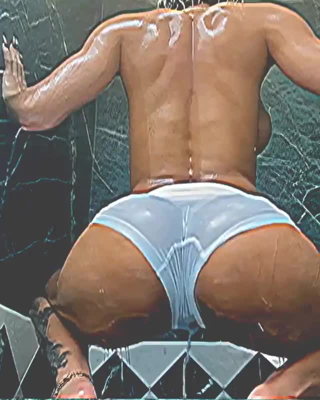 Dripping wet💦