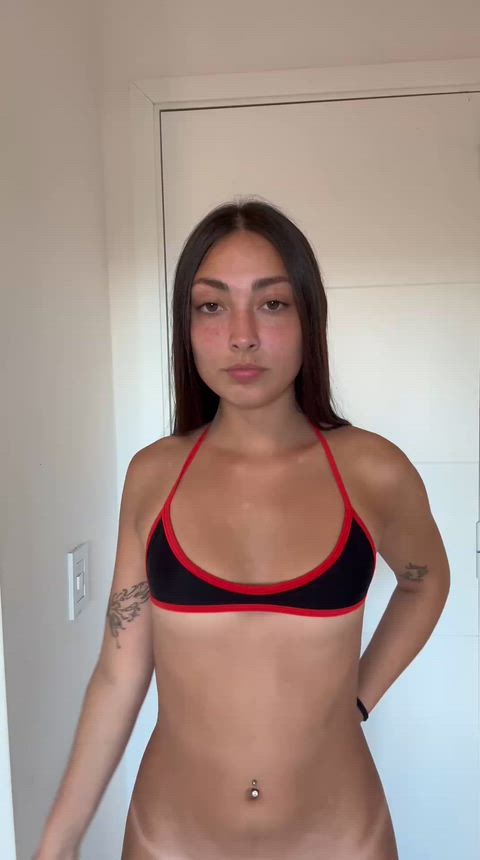 I think I'd look great if I ride on top of you.. Do you agree