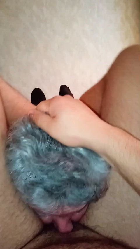 Treating that old faggot like trash