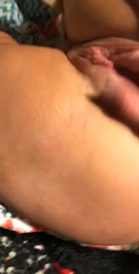 Squirting like the good girl I am!