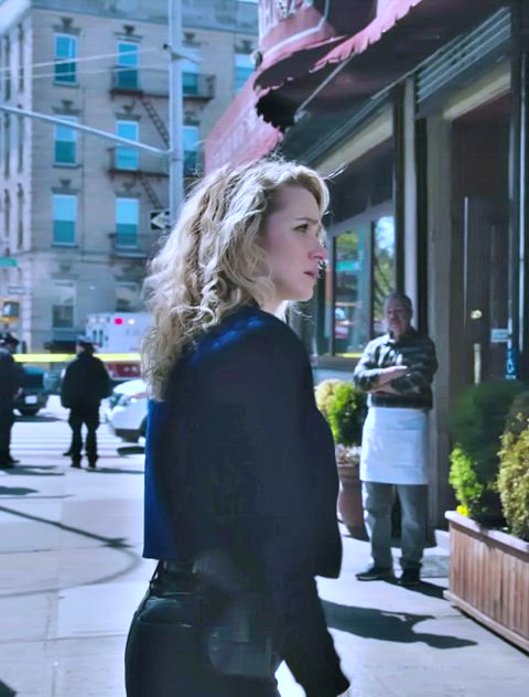 Birthday Booty: Shantel VanSanten in FBI [S4E21-2022]