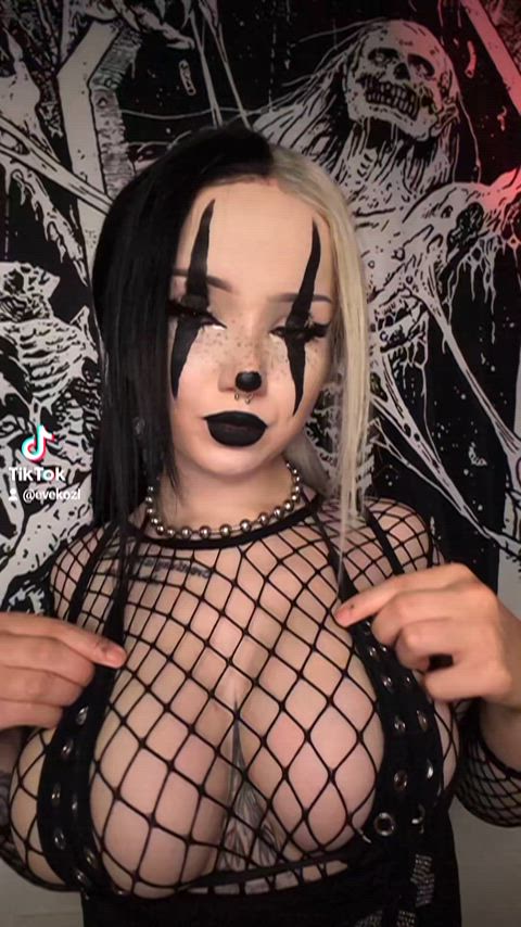 Do you like clown girls?