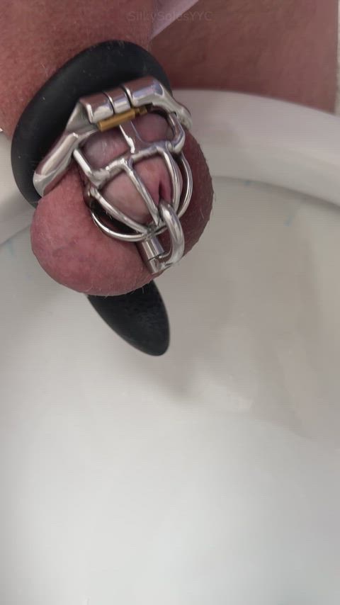 Forced-orgasm #3 from internet strangers. Anything I didn’t get into the toilet I had to clean up with my mouth 😣 [Link to toys in comments]