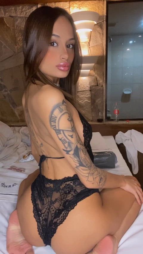 small latina but im dangerous in bed