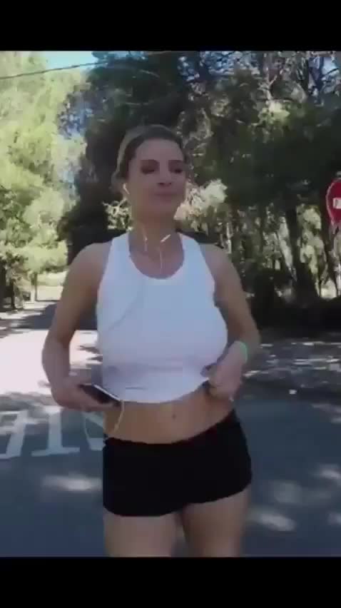 Tits race reveal