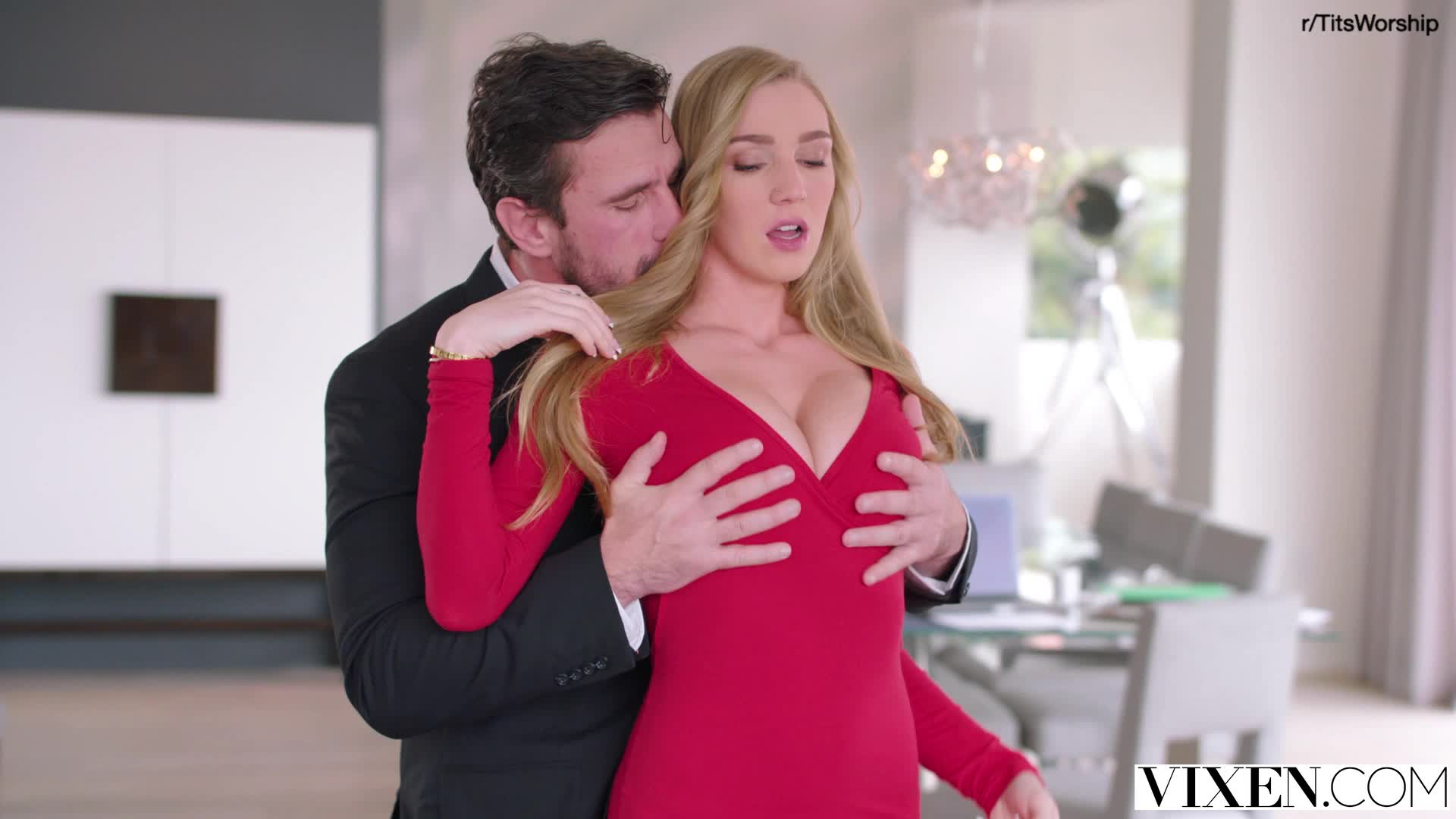Kendra Sunderland