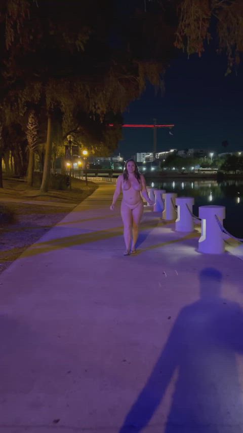 Walking naked on the Tampa riverwalk