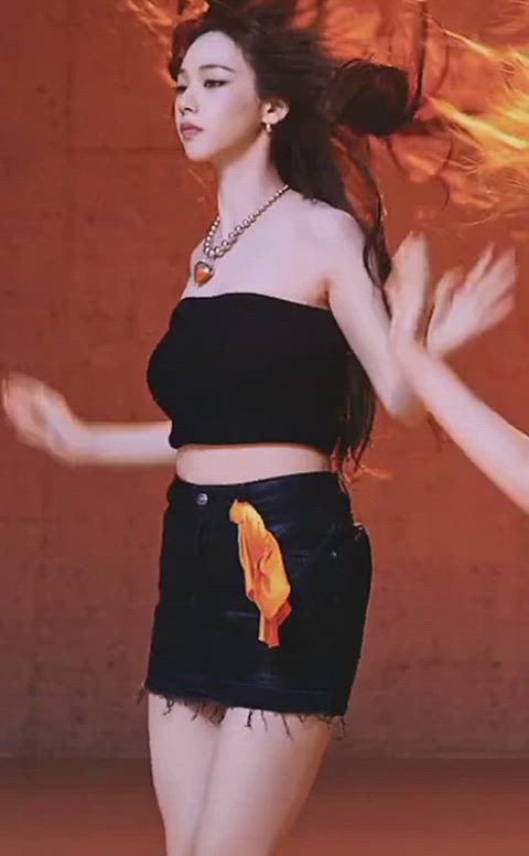 Karina and Winter - aespa