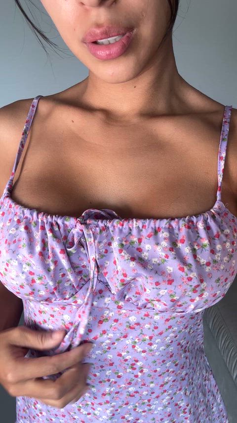 Just a little peak, for your pleasure