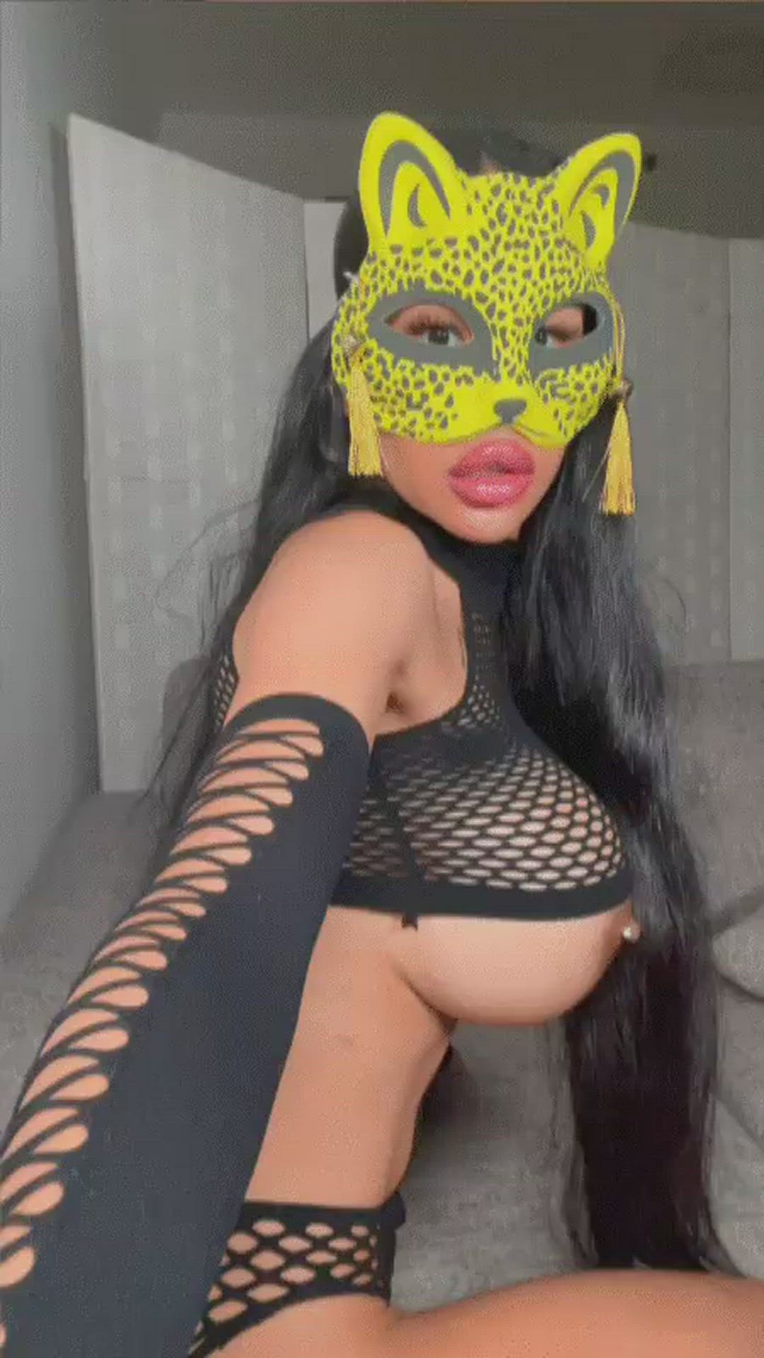 [GIF] Come play with me please
