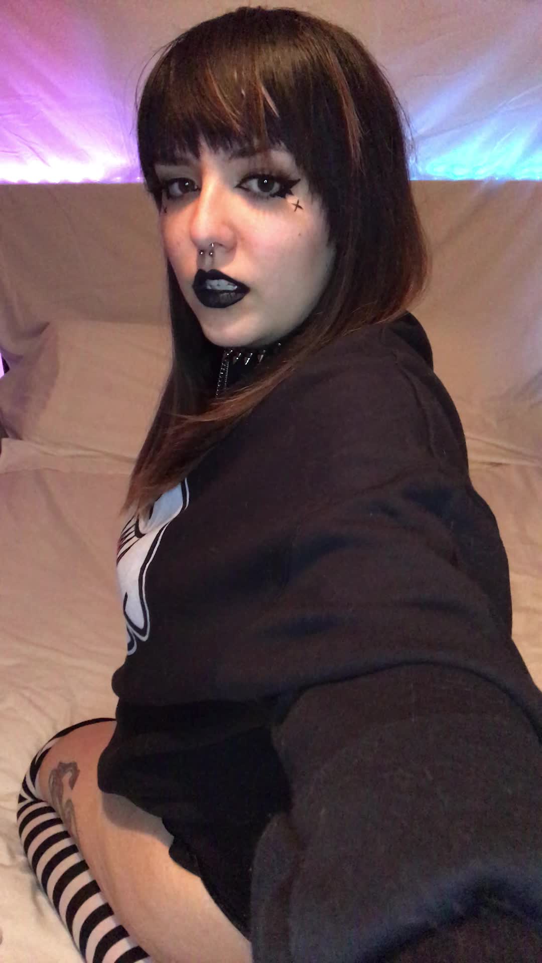 Do you like my tattoo? 🖤