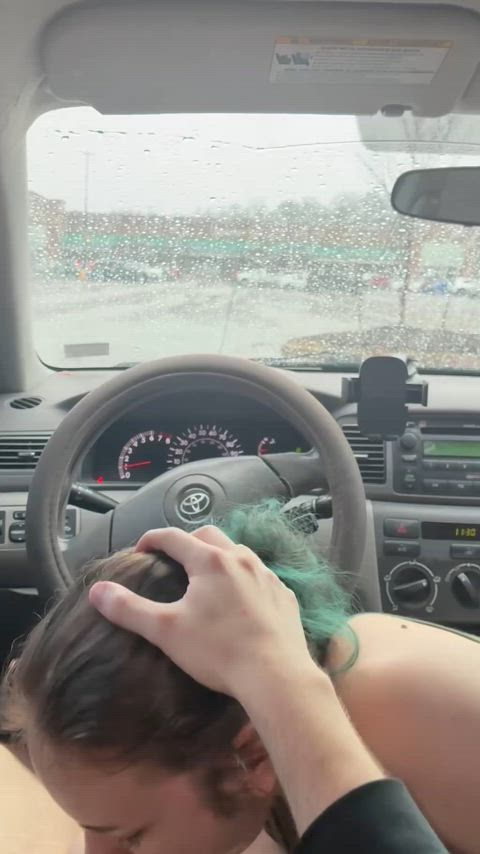 Gawk gawk 3000 in the parking lot